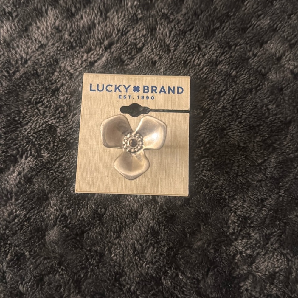Lucky Brand Flower Ring - Picture 1 of 5